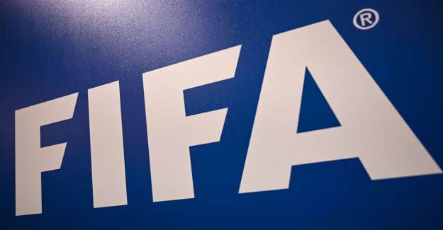 FIFA, 2021'deki 17 ve 20 Yaş Altı Dünya Kupası'nı koronavirüs nedeniyle iptal etti.