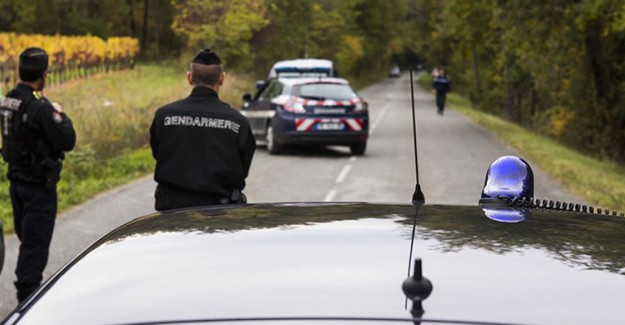 Fransa'da Ehliyetsiz Sürücü 2 Türk Çocuğa Çarpıp Kaçtı 