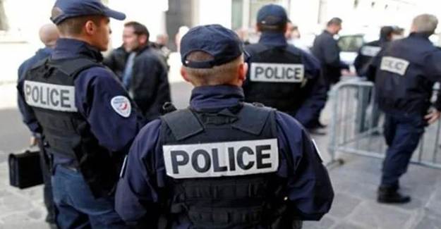 Fransa'da Kiliseye Saldırı! Papazı Vurdular