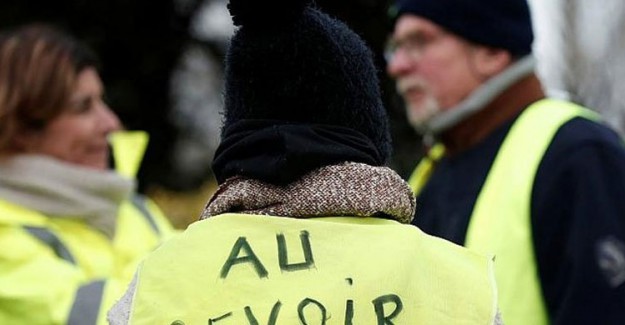 Fransa'da Sarı Yelekliler Eylemleri Yeniden Başladı