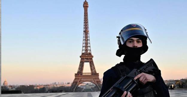 Fransa'da Sokağa Çıkma Yasağı Genişletiliyor
