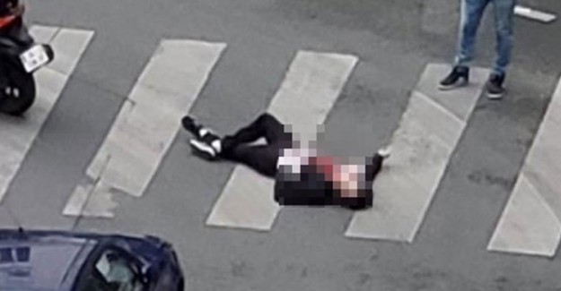 Fransa'nın Başkenti Paris'te Bıçaklı Saldırı