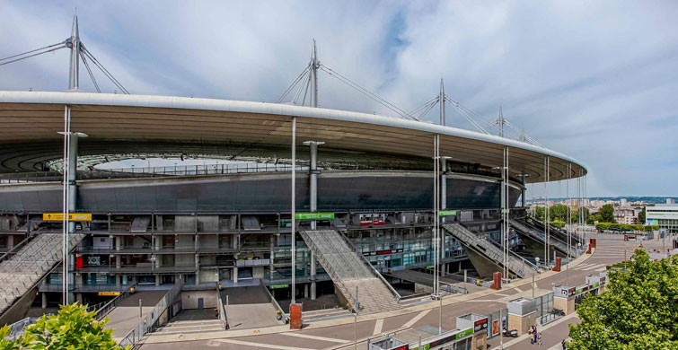 Fransa'nın En Büyük Stadyumu Aşı Merkezi Olacak!