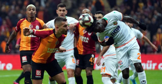Galatasaray En İyi Maçını Oynadı!