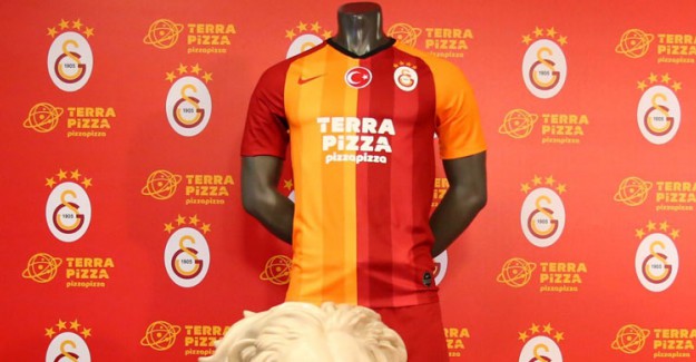 Galatasaray Pizza Markası Terra Pizza'yı Forma Sponsoru Yaptı!