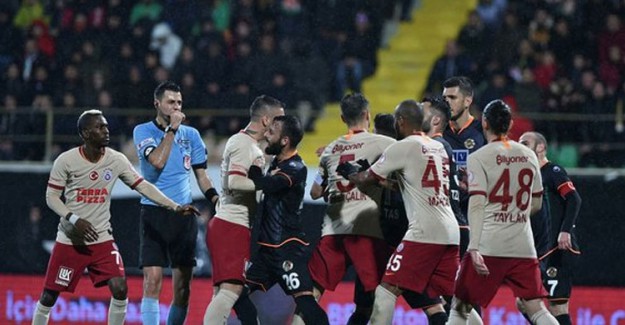 Galatasaray Ve Alanyaspor'un Muhtemel İlk 11'leri