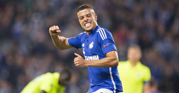 Galatasaray Yıldız Forvet Di Santo'yu İstanbul'a Getirdi