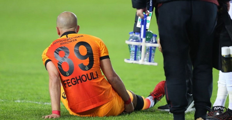Galatasaray'a Yıldız Futbolcusundan Kötü Haber