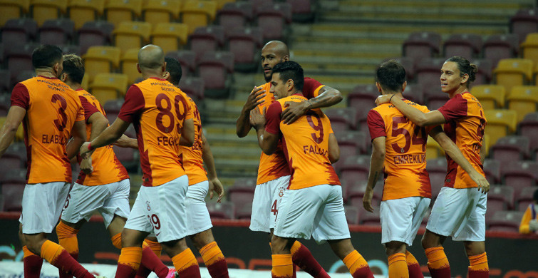 Galatasaray'da Ayrılıklar Kapıda!