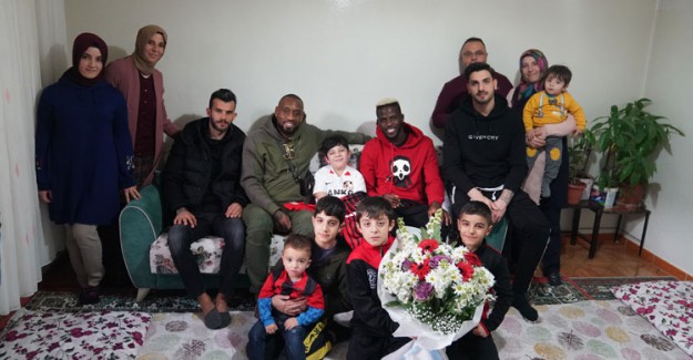 Gaziantep FK Küçük Enes'in Hayalini Gerçekleştirdi