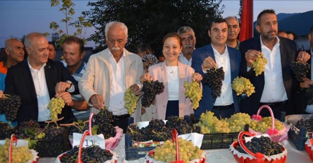 Gaziantep'in İslahiye İlçesinde Üzüm ve Biber Festivali Başladı.