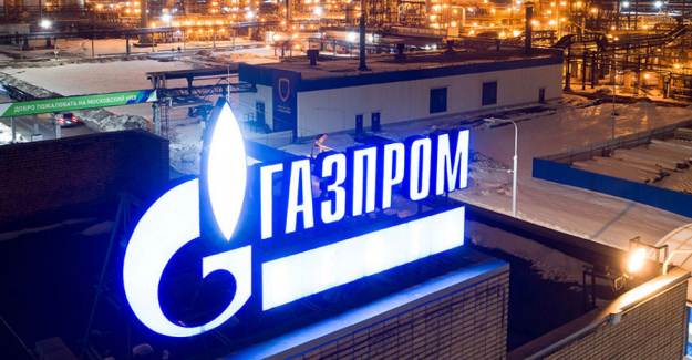 Gazprom'un Doğal Gaz İhracat Kazancı Yarı Yarıya Geriledi