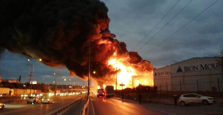 Gebze'de İş Yerinde Yangın Çıktı