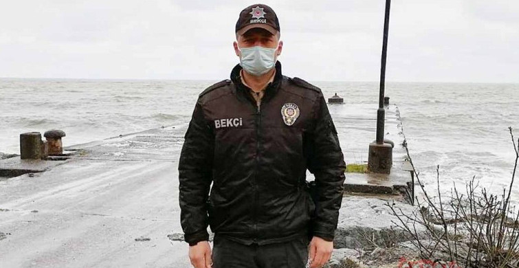 Genç Kızı Dev Dalgaların Arasından Bekçi Kurtardı