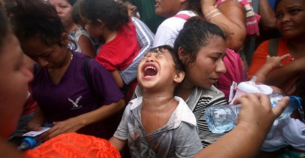Guatemala Göçmen Karavanındaki Çocuk Kaçakçıları Yakalandı