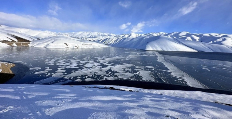 Hakkari'deki Dilimli Barajı kısmen dondu: Ortaya eşsiz görüntüler çıktı!