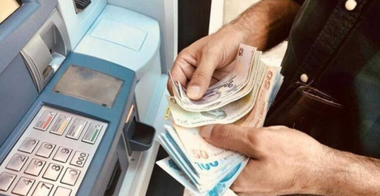 Hangi bankalar 3 ay ertelemeli 50 bin TL bayram kredisi veriyor? 2022 Kurban Bayramı öncesinde vatandaşlara avantajlı kredi müjdesi geldi