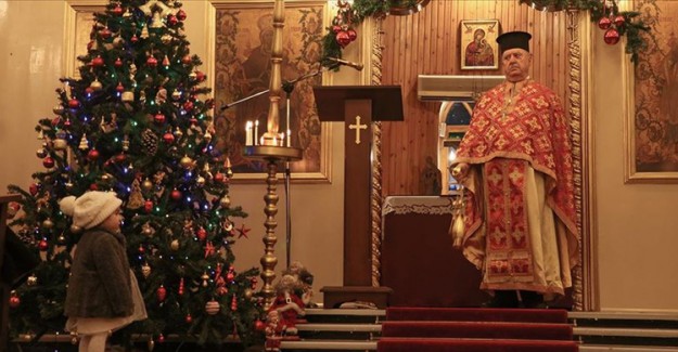 Hatay'da Ortodoks Kiliselerinde Noel Ayini Yapıldı