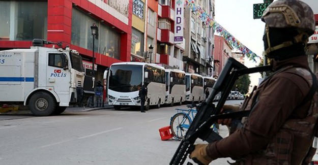 HDP Adana İl Binasında Kozmik Oda Kurulmuş
