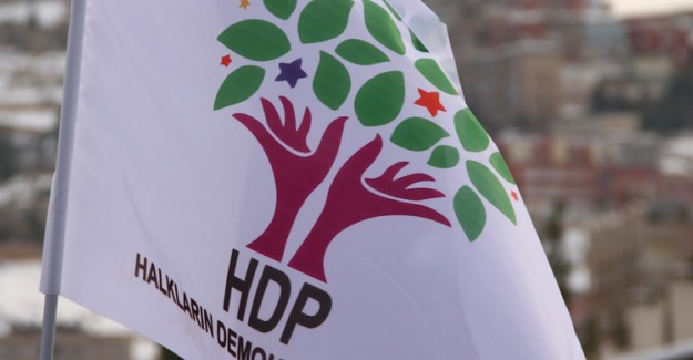 HDP'li Belediyeler İnternet Sitelerinden Türk Bayrağı'nı Kaldırdı
