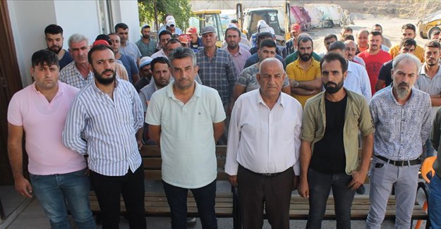 HDP'li Belediyenin İşten Çıkardığı İşçilerden Eylem