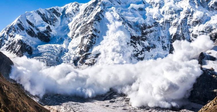 Himalayalar’da çığ felaketi: Çok sayıda ölü var