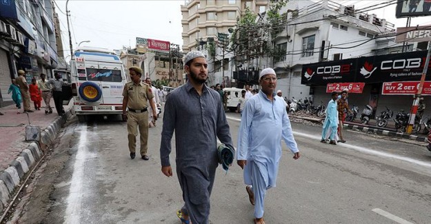 Hindistan, Keşmir'de Müslümanların Haklarını Kısıtladı