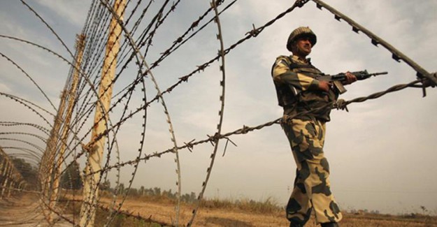 Hindistan - Pakistan Arasında Çatışma : 4 Asker Hayatını Kaybetti 