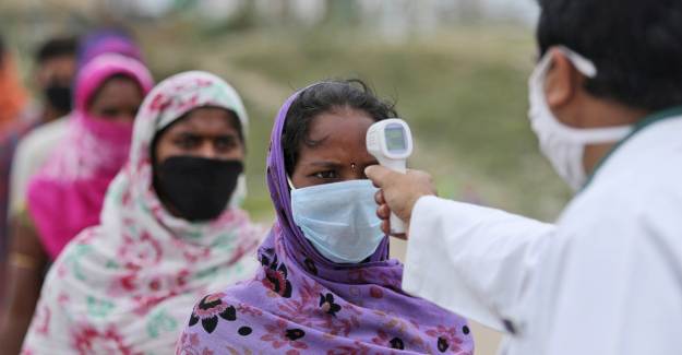 Hindistan'da Son Bir Günde Coronavirüs Nedeniyle 2003 Kişi Öldü