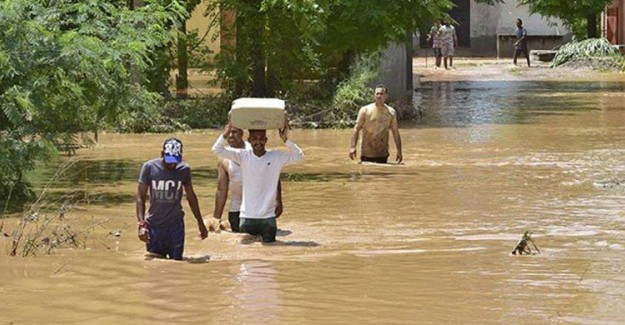 Hindistan'daki Sel Felaketinde Ölü Sayısı 58'e Yükseldi