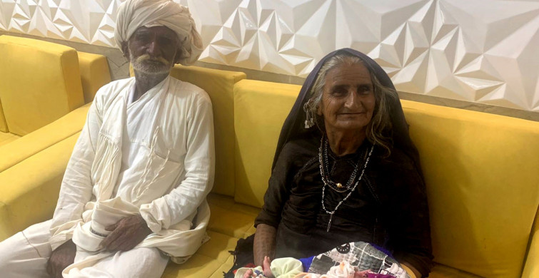 Hintli Kadın 70 Yaşında Anne Oldu