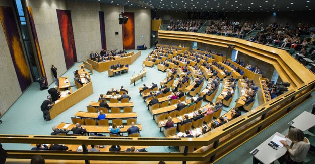 Hollanda Parlamentosu'nda Afrin Oturumu!