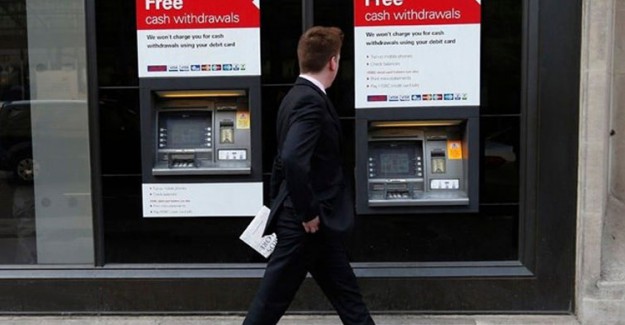 Hollanda'da ATM'ler Güvenlik Gerekçesiyle Geceleri Hizmet Vermeyecek