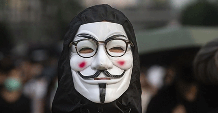 Hong Kong Hükümetinin Maske Yasağını Sürdürme Talebini Yüksek Mahkeme Reddetti 