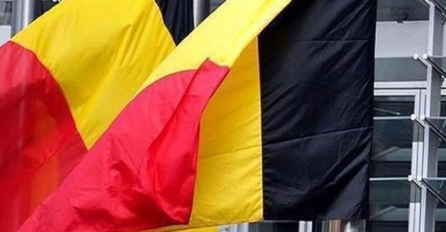Hristiyan Parti Belçika'da İmsakiye Dağıttı