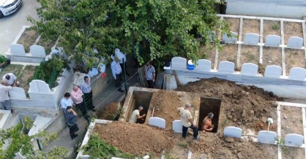 İBB'nin Deprem Toplanma Alanı Olarak Gösterdiği Yerlerde Mezarlık Bile Var!