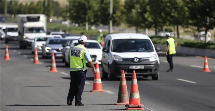 İçişleri Bakanı Ali Yerlikaya'dan trafik cezası açıklaması: "Cezalar iptal edildi"
