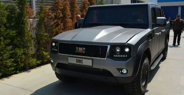 İçişleri Bakanı Süleyman Soylu, BMC'nin Yeni Aracını Beğendi