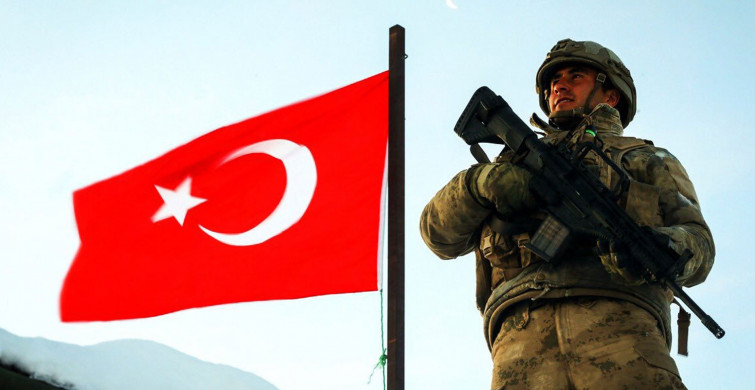 İçişleri Bakanlığı Duyurdu: Kahraman Mehmetçik Bitlis'te 4 Teröristi Silahlarıyla Beraber Etkisiz Hale Getirdi