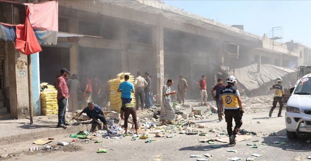 İdlib'deki Hava Saldırısında 5 Kişi Öldü