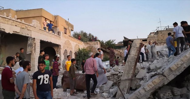 İdlib'e Hava Saldırısı: 1 Ölü