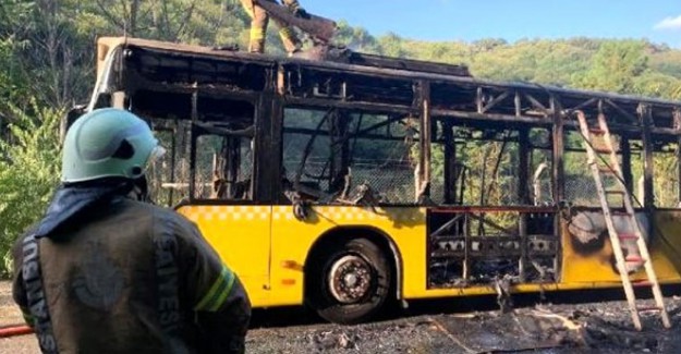 İETT Otobüsü Alev Alev Yandı! Yolcular Son Anda Kurtarıldı