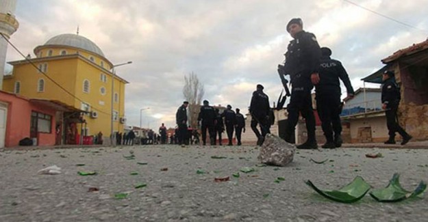 İki Aile Arasındaki Kavgayı 200 Polis Zor Durdurdu