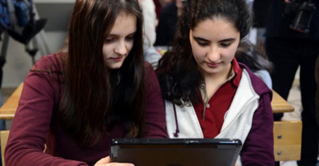 İnternetsiz Okul Kalmayacak, Öğrenciler Teknolojiye Ayak Uydursun Diye