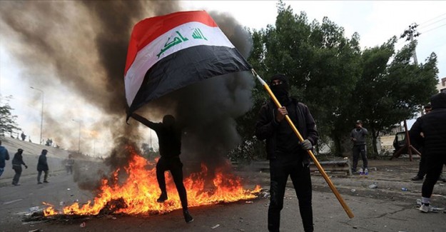 Irak'ta Hayat Durdu! Gösteriler Dinmek Bilmiyor