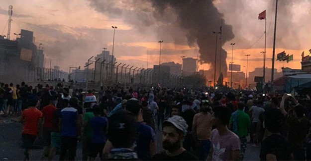 Irak'ta Hükümet Karşıtı Protestolarda Ölenlerin Sayısı 50 Oldu
