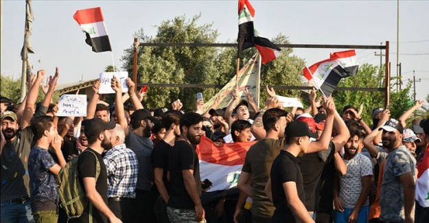 Irak'ta Öldürülen Protestocu Sayısı 10'a Yükseldi