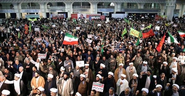 İran Protestoların Arkasındaki İsmi Açıkladı!