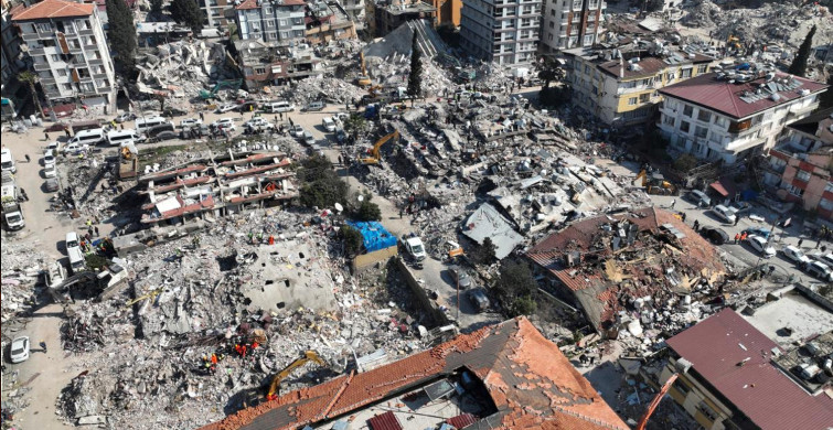 İran’da 5.6 büyüklüğünde deprem meydana geldi: Yetkililer uyarıda bulundu