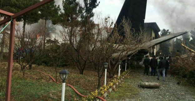 İran'da Kargo Uçağı Düştü